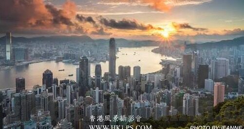 即时足球比分竟彩足球-即时足球比分与竞彩足球，一场激情与策略交织的数字盛宴